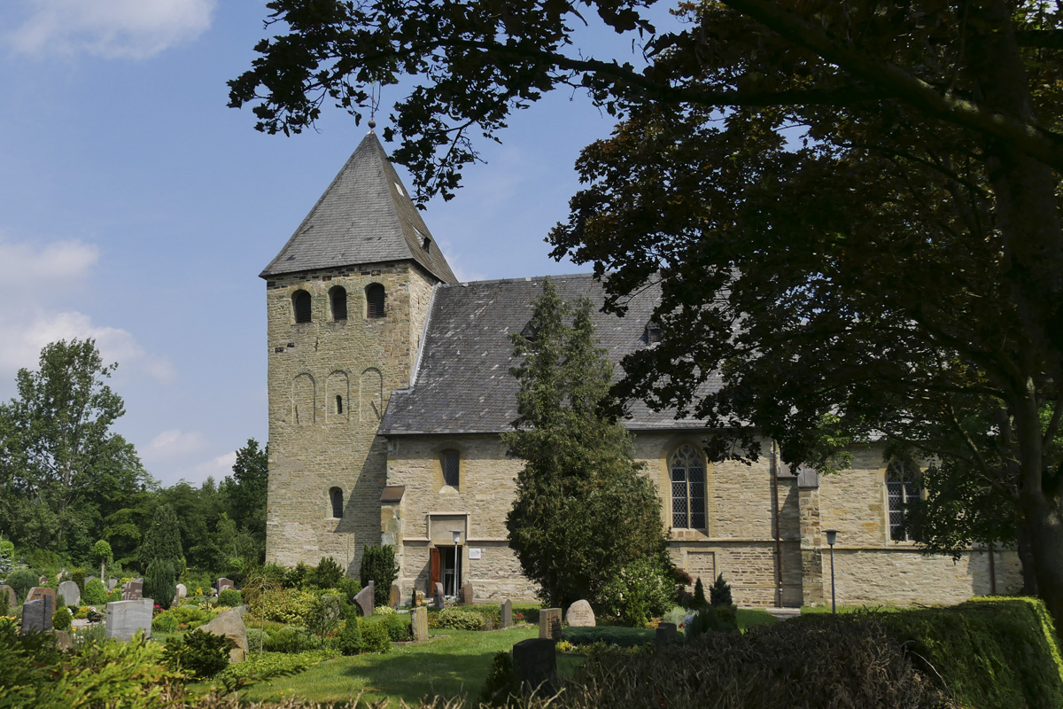 Das Foto zeigt die Evangelische Pfarrkirche in Hamm-Uentrop.
