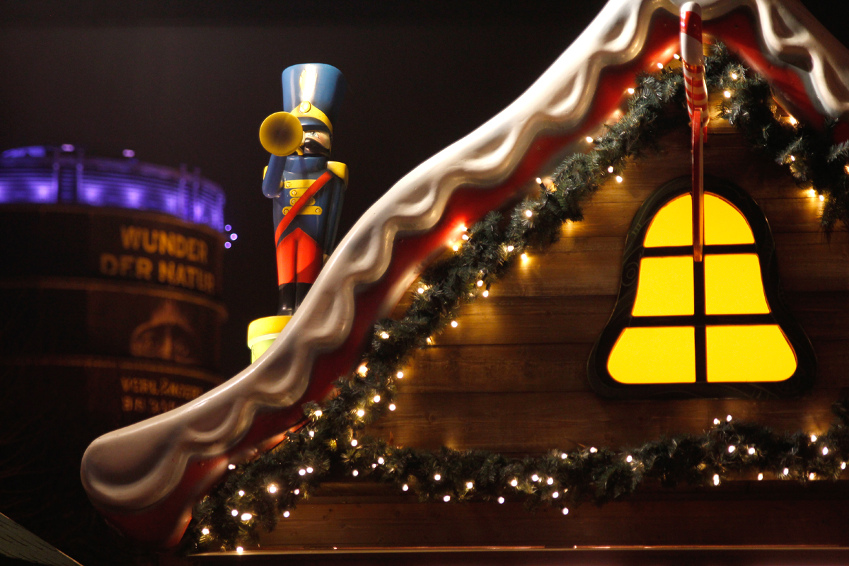 Das Foto zeigt den Weihnachtsmarkt am CentrO Oberhausen