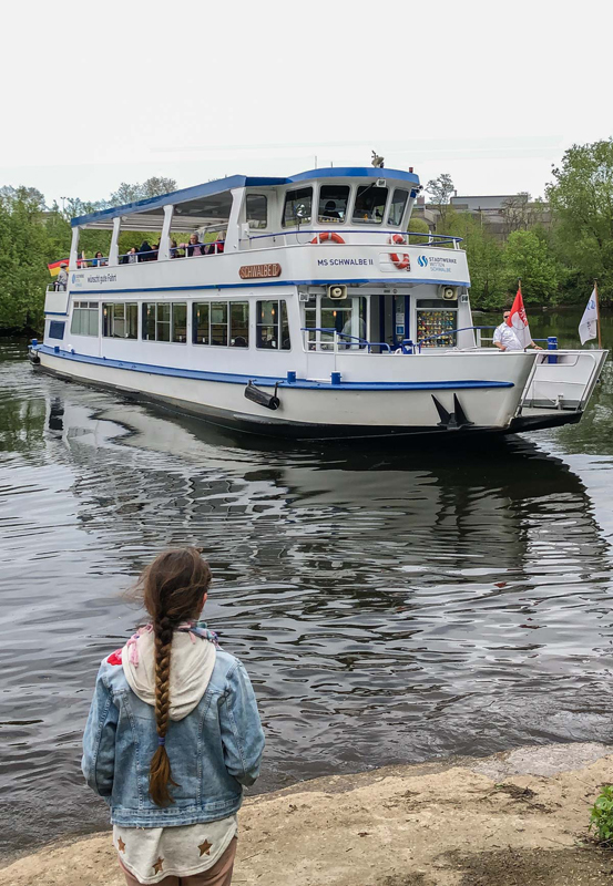 Das Foto zeigt die MS Schwalbe II in Witten