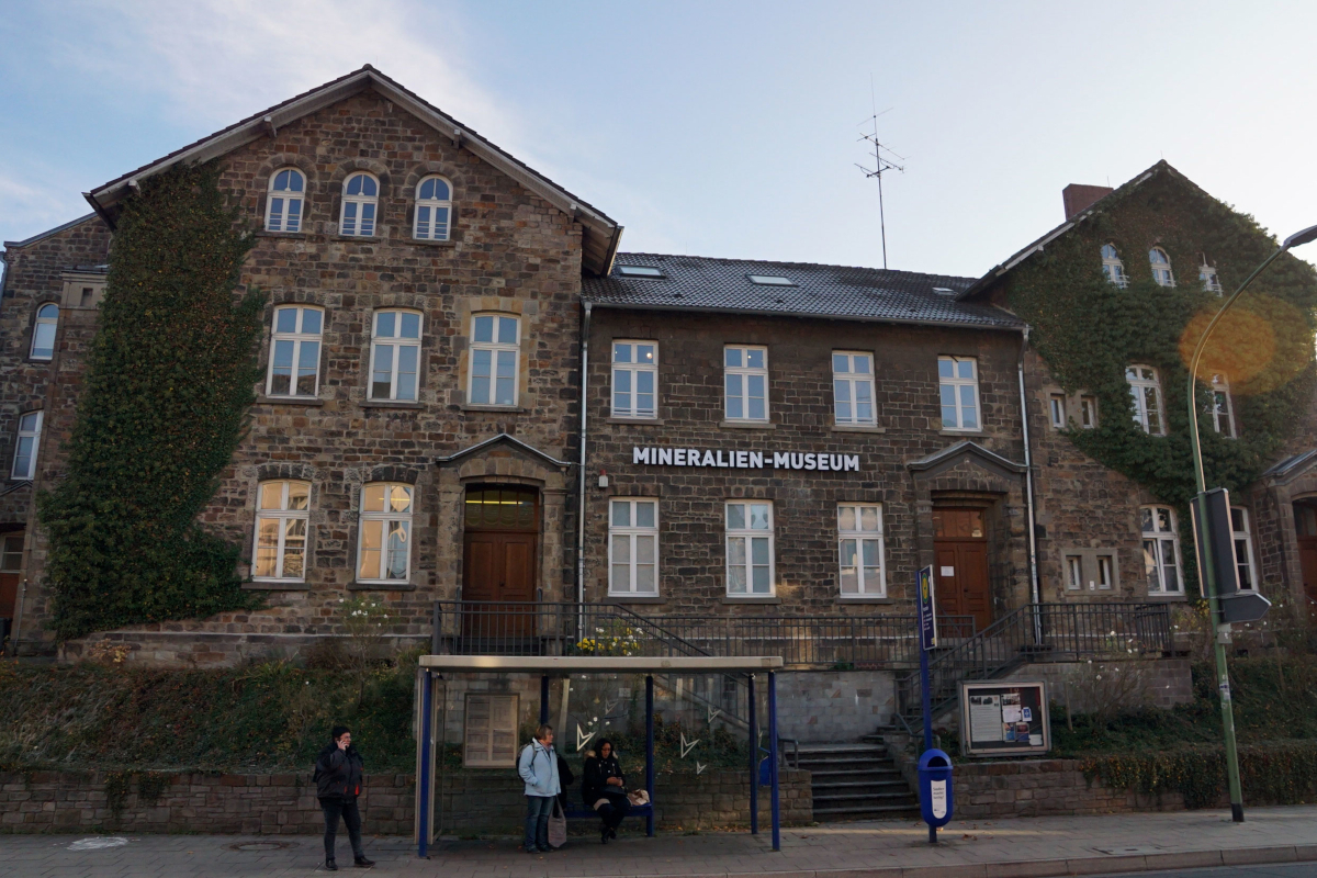 Das Bild zeigt das Mineralien Museum in Essen Kupferdreh