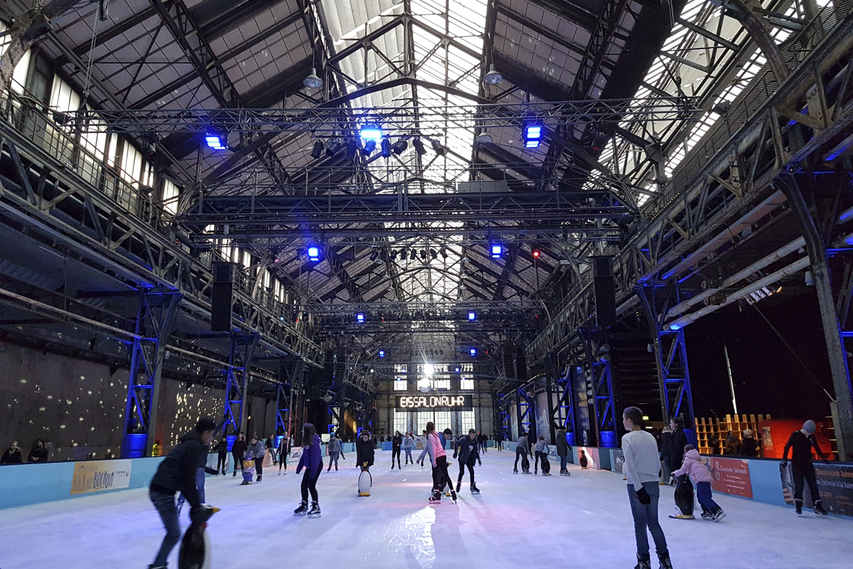Das Foto zeigt den EisSalon Ruhr in der Jahrhunderthalle Bochum