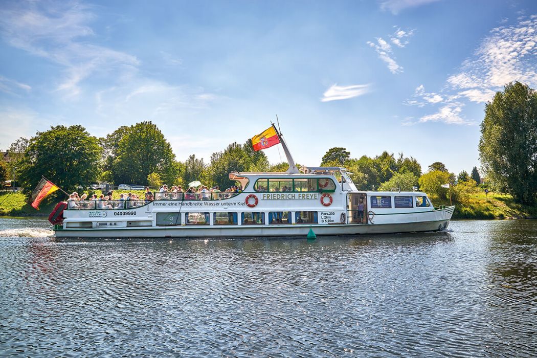 Das Foto zeigt die Weiße Flotte Mülheim an der Ruhr