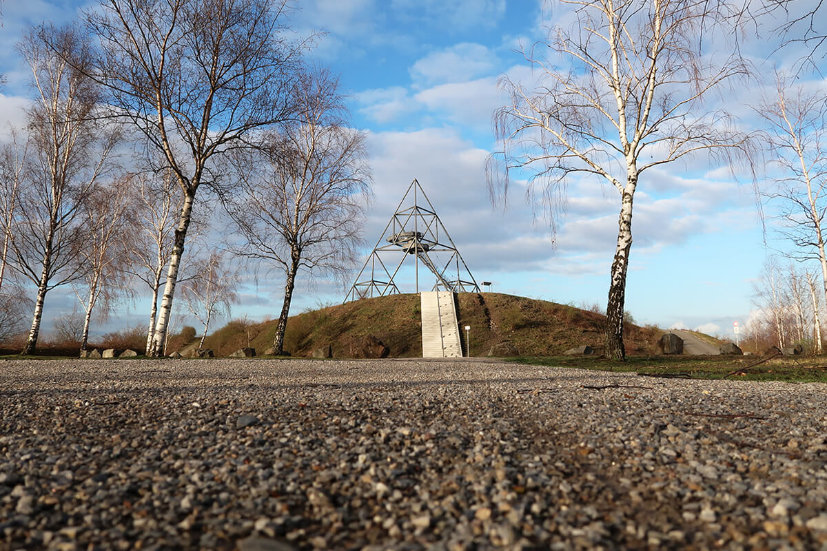 Das Foto zeigt den Tetraeder in Bottrop