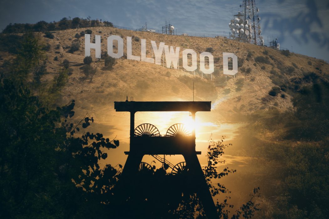 Das Bild zeigt den Doppelbock vor den Hollywood Hills