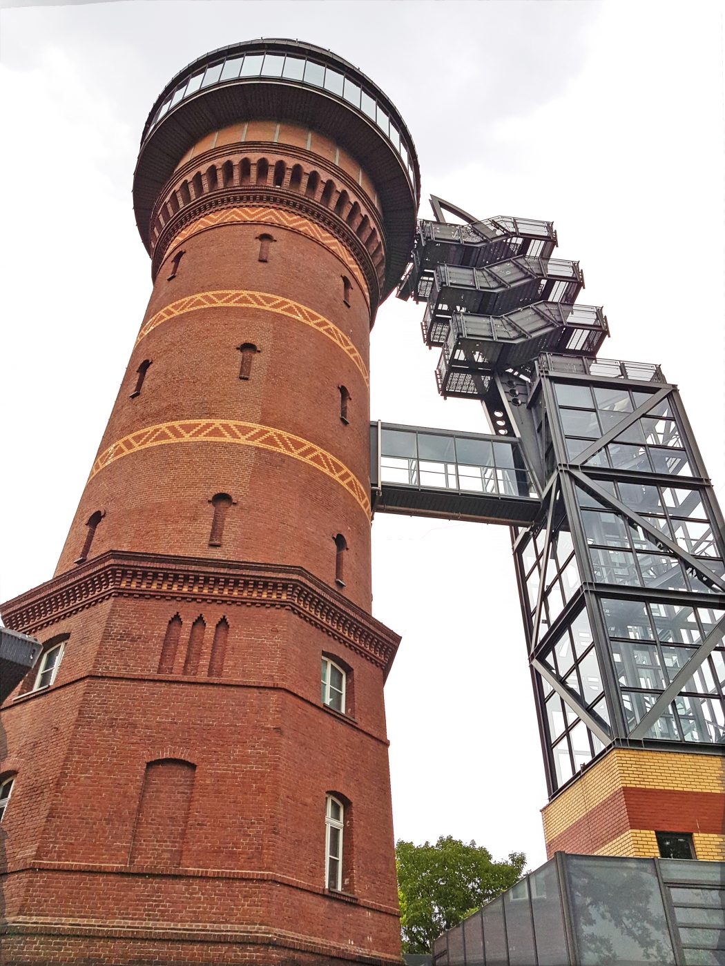 Das Bild zeigt das Aquarius Wassermuseum in Mülheim an der Ruhr