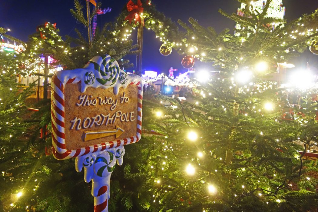 Das Bild zeigt ein Schild auf Cranger Weihnachtszauber