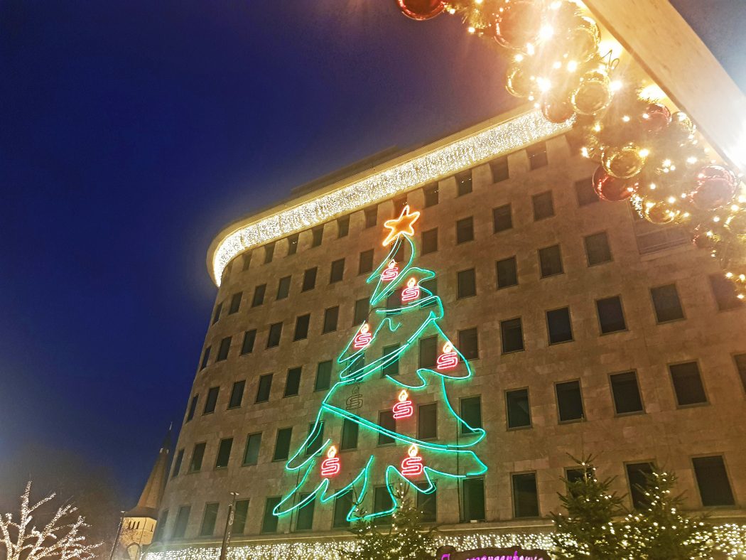 Das Bild zeigt die Beleuchtung auf der Bochumer Weihnacht