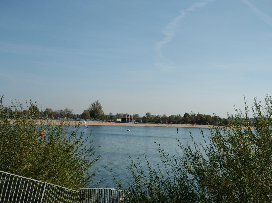 Das Bild zeigt die Sechs-Seen-Platte in Duisburg