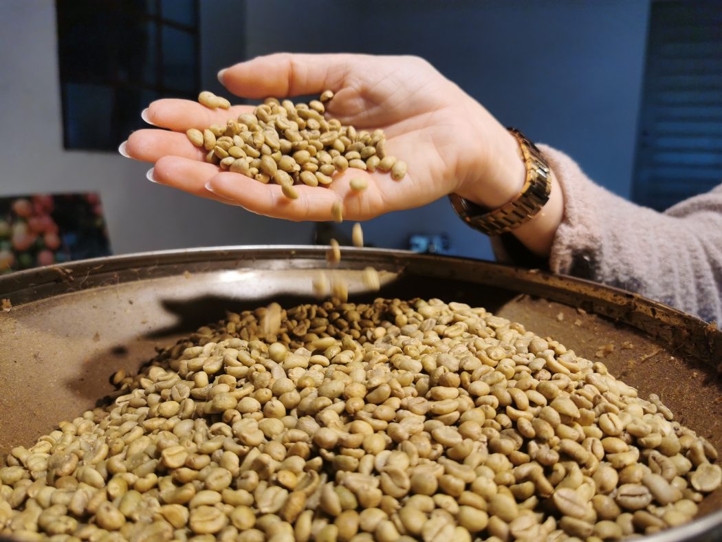 Das Foto zeigt Liberica Kaffeebohnen im Bebuna in Hamm