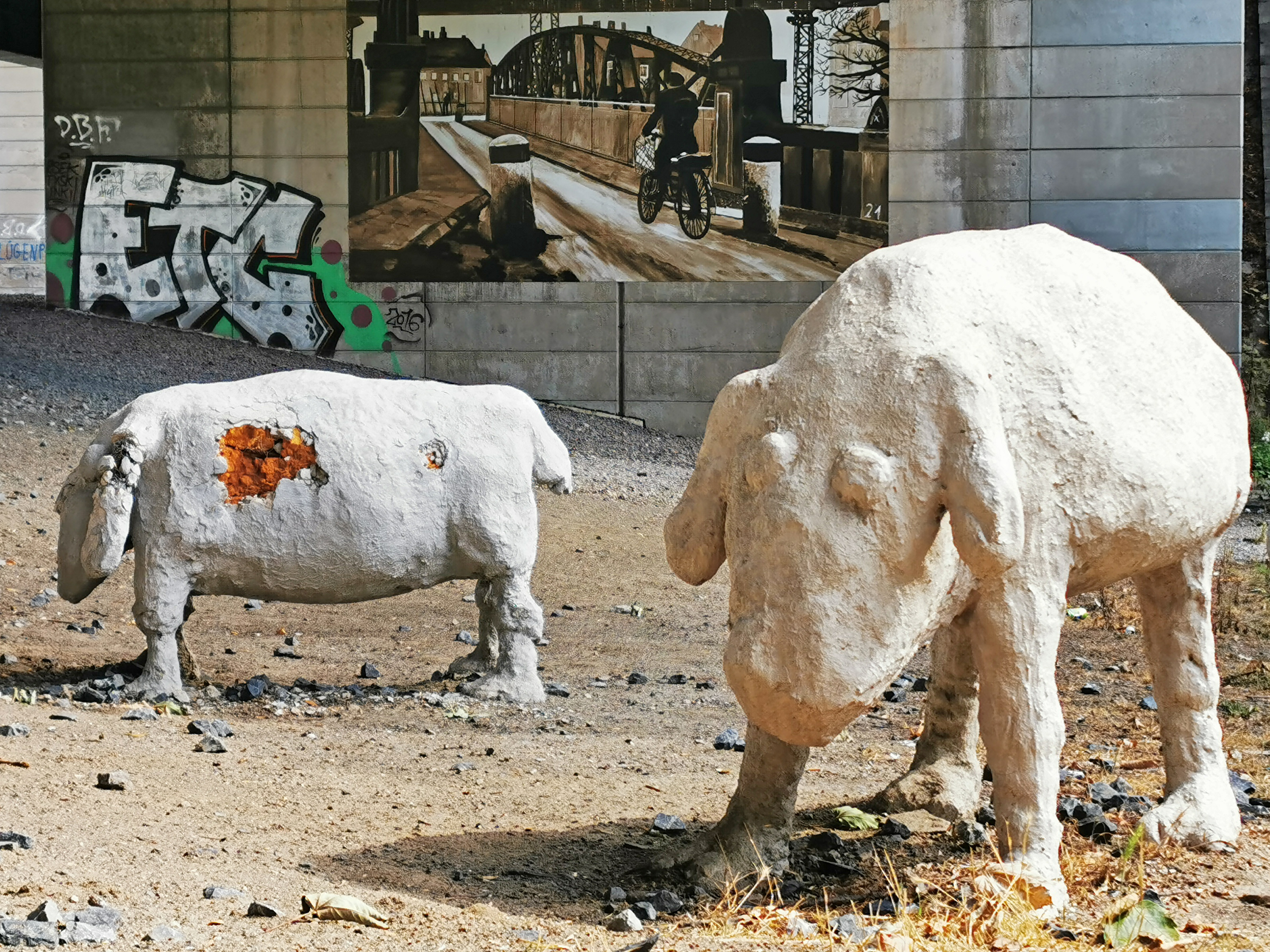 Das Bild zeigt Kunst am Emscher Weg