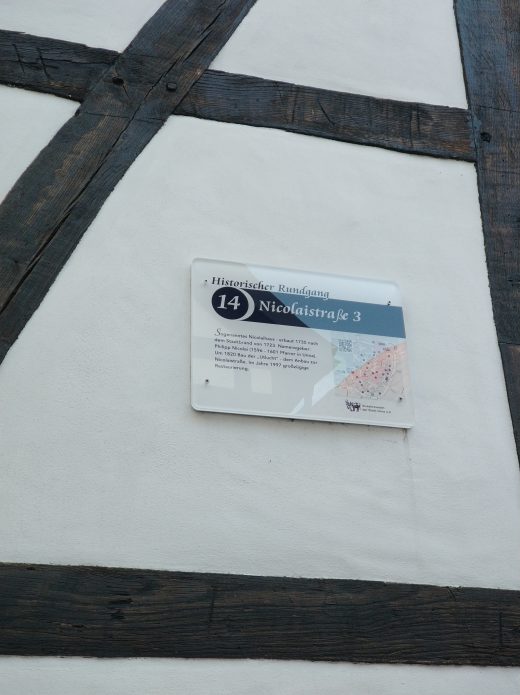 Das Foto zeigt ein Schild in der historischen Altstadt von Werne