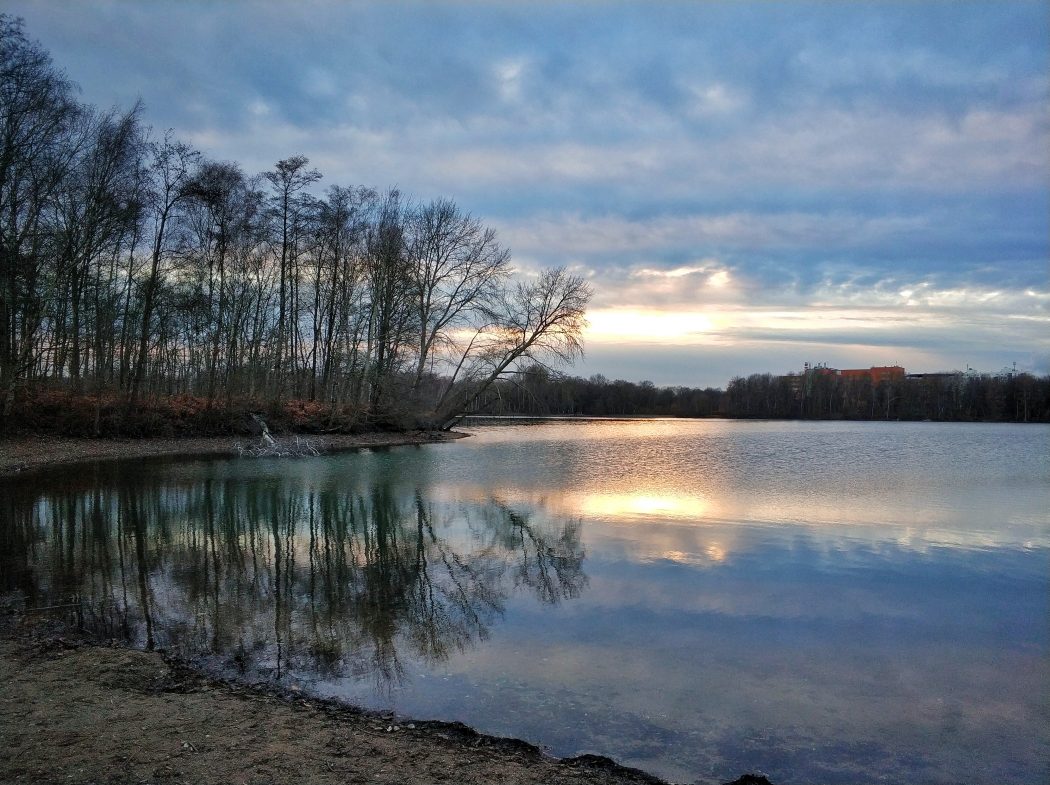 Das Foto zeigt die Sechs-Seen-Platte in Duisburg.