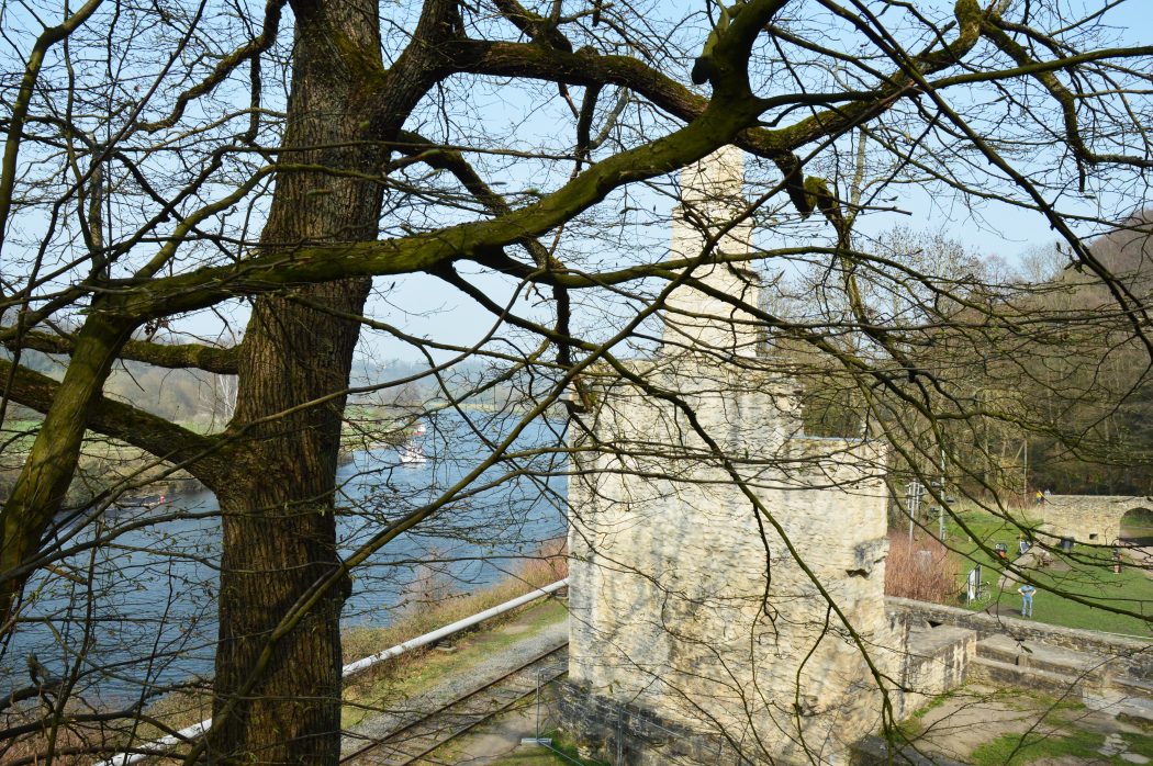 Das Foto zeigt die Burgruine Hardenstein in Witten