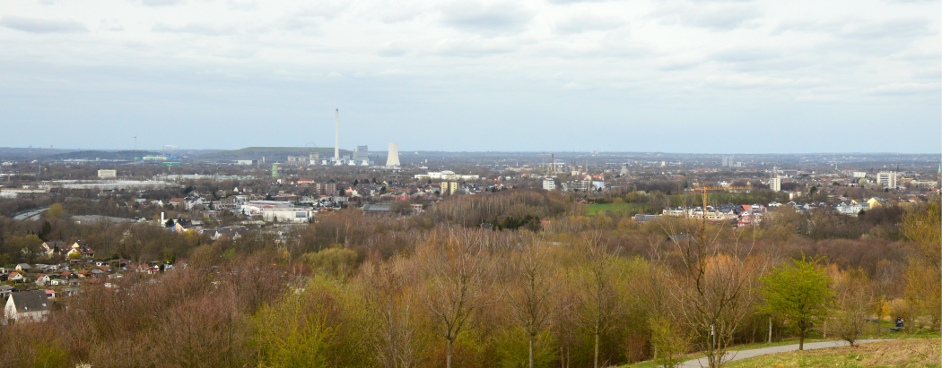 Das Foto zeigt den Ausblick vom Tippelsberg auf Bochum