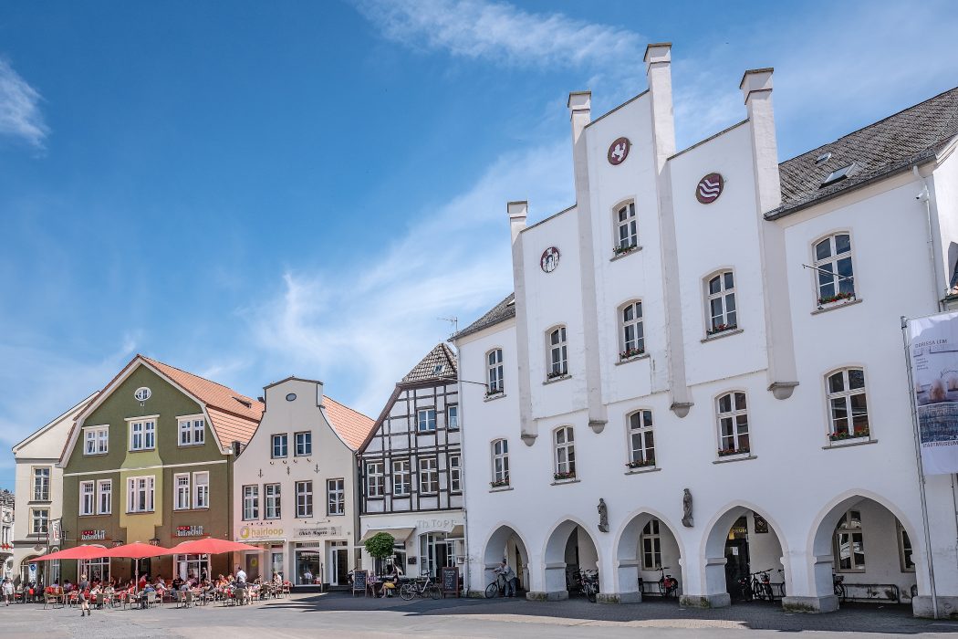 Das Foto zeigt den Marktplatz von Beckum