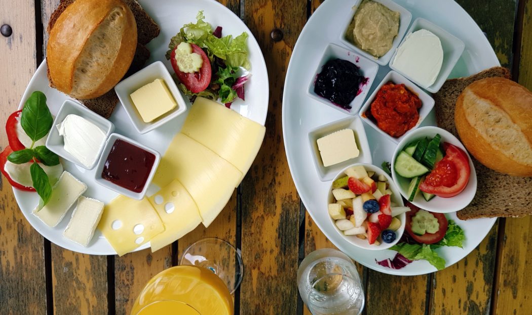 Das Foto zeigt Frühstück im Café Küchlein in Dortmund