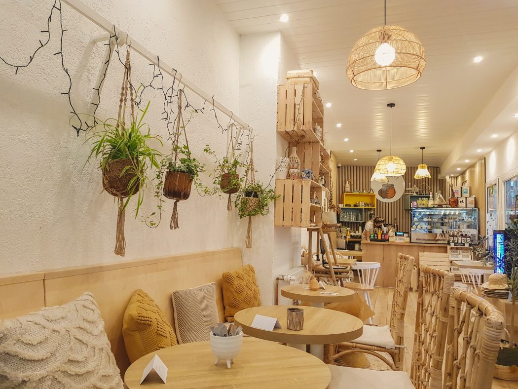 Das Foto zeigt den Innenbereich von Tatis Café in der Dortmunder Nordstadt