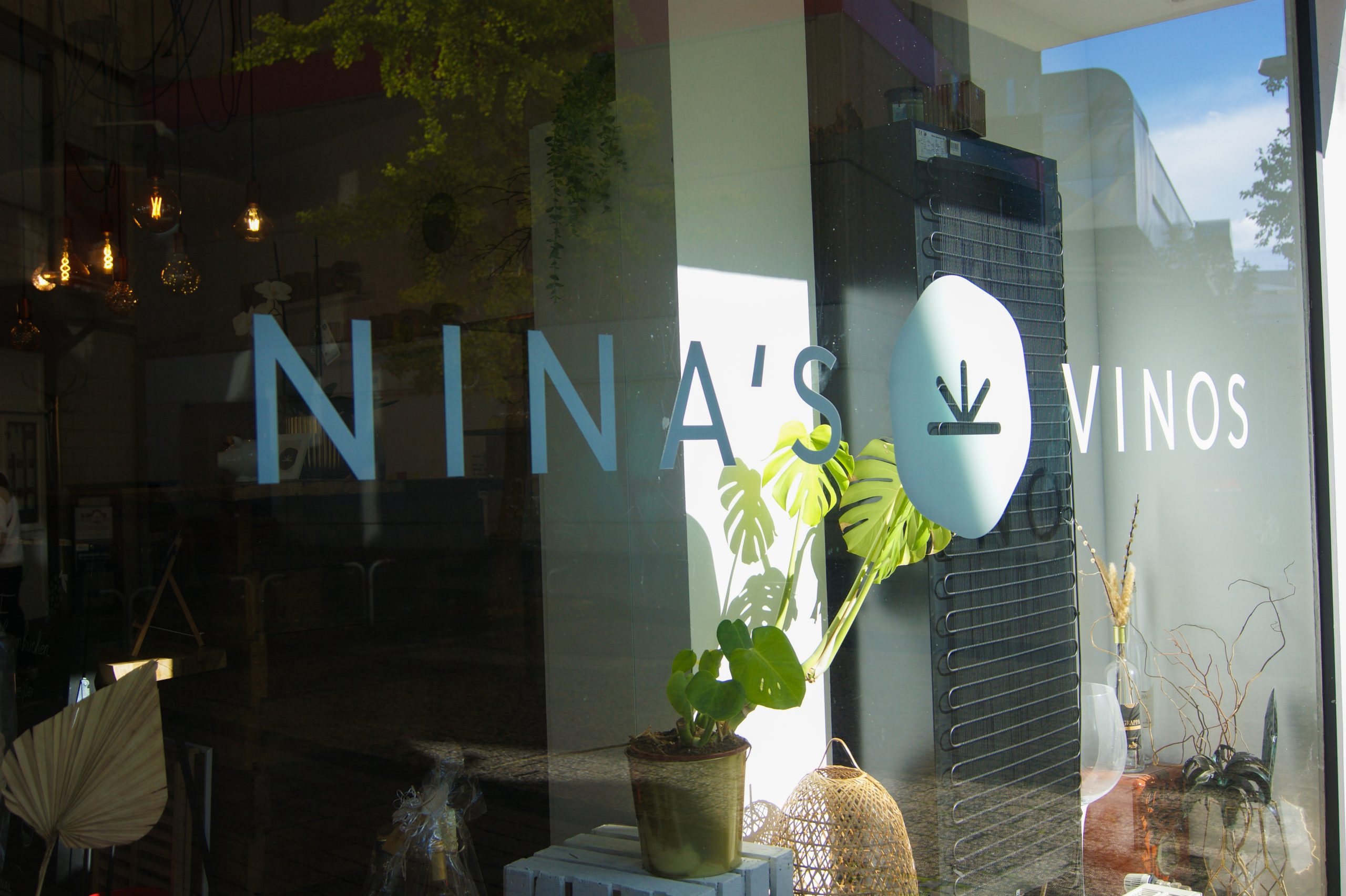 Das Bild zeigt die Weinbar Ninas Vinos in Datteln