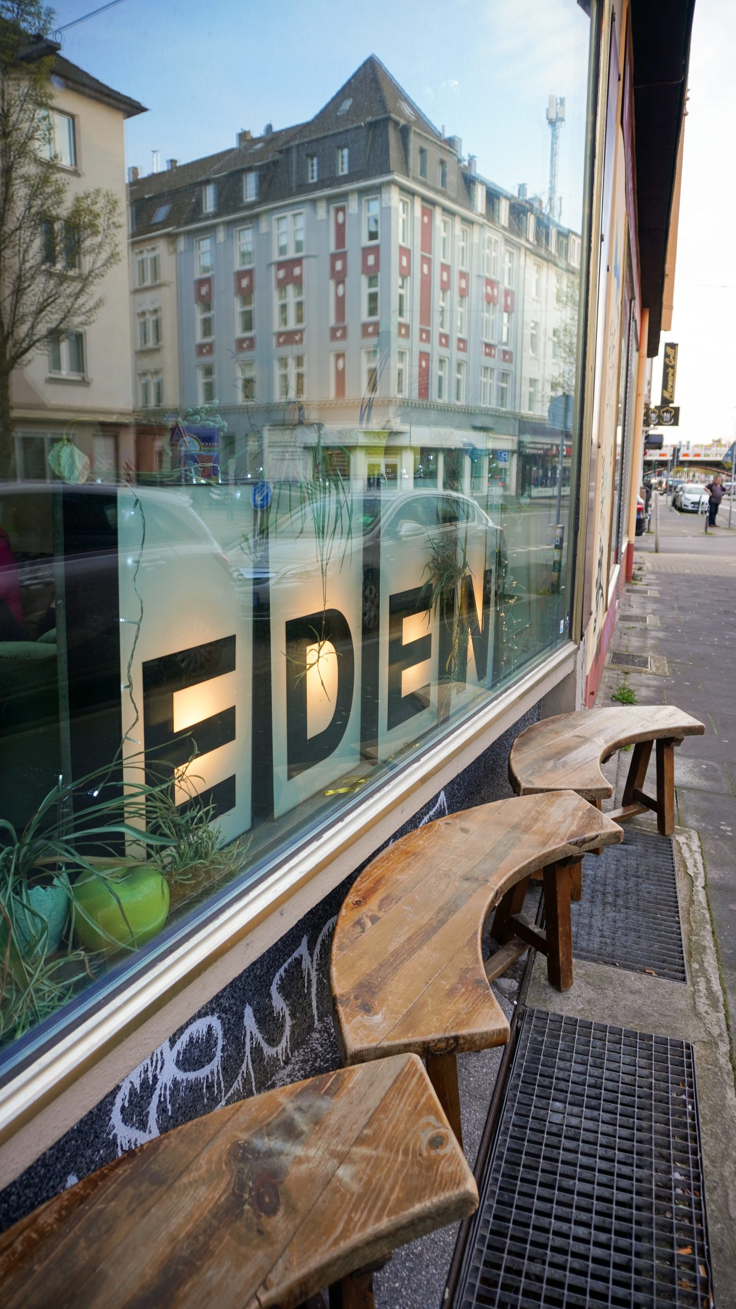 Das Foto zeigt das Café Eden im Kortländer Kiez in Bochum