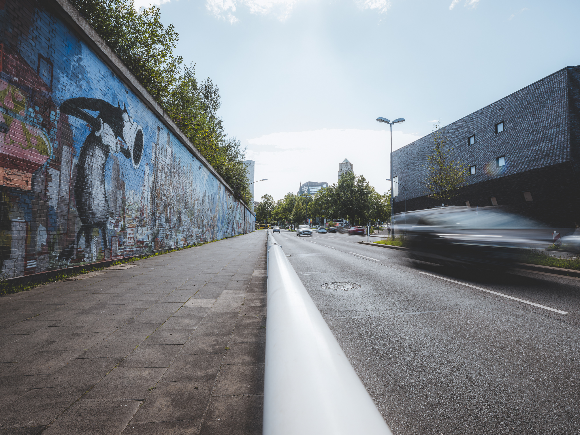 Das Foto zeigt ein Mural bei einem Graffitti Walk durch Essen