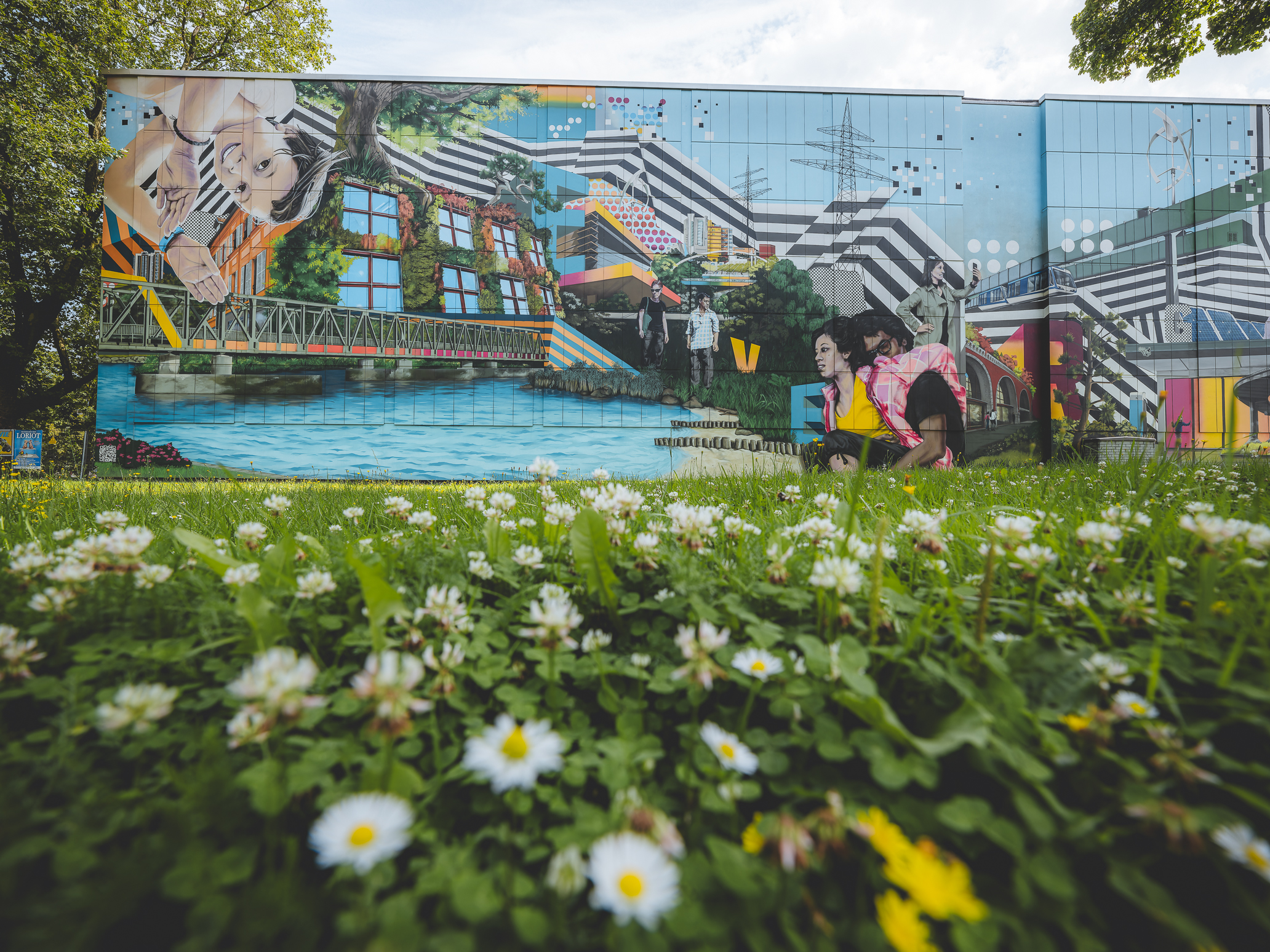 Das Foto zeigt ein Mural bei einem Graffitti Walk durch Essen