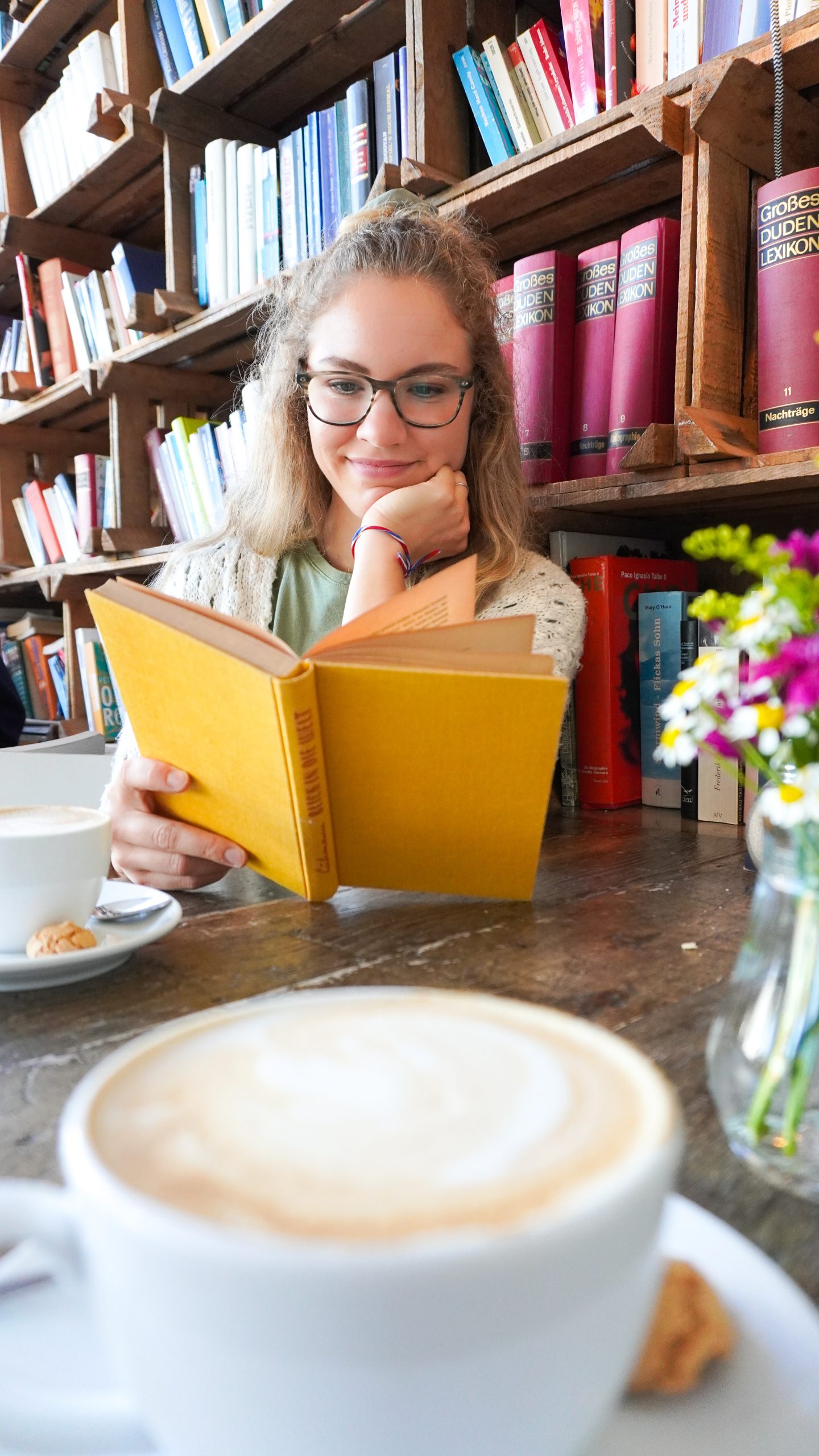 Das Foto zeigt das Café LIVRES im Südviertel Essen