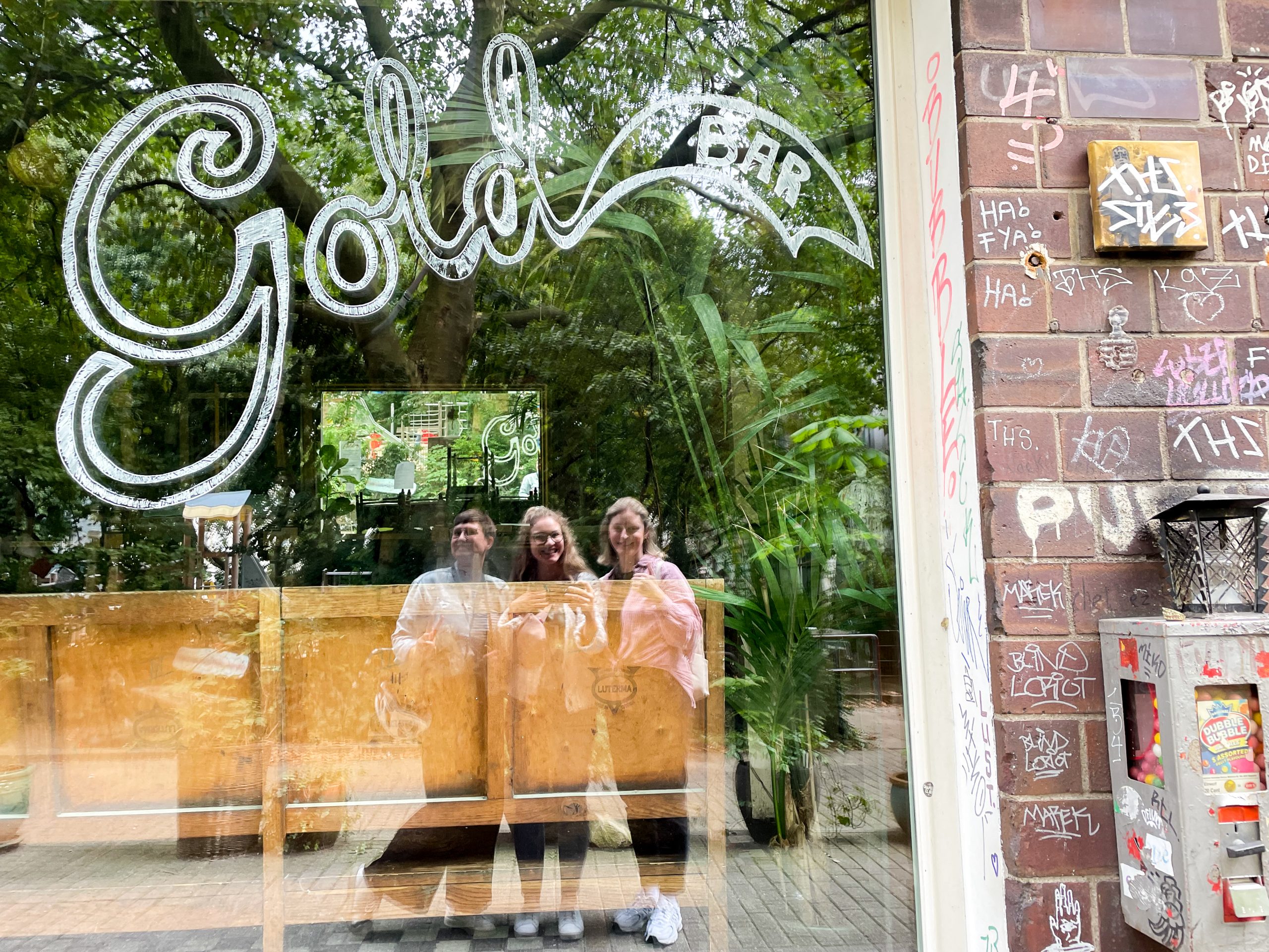 Das Foto zeigt die Goldbar im Südviertel Essen