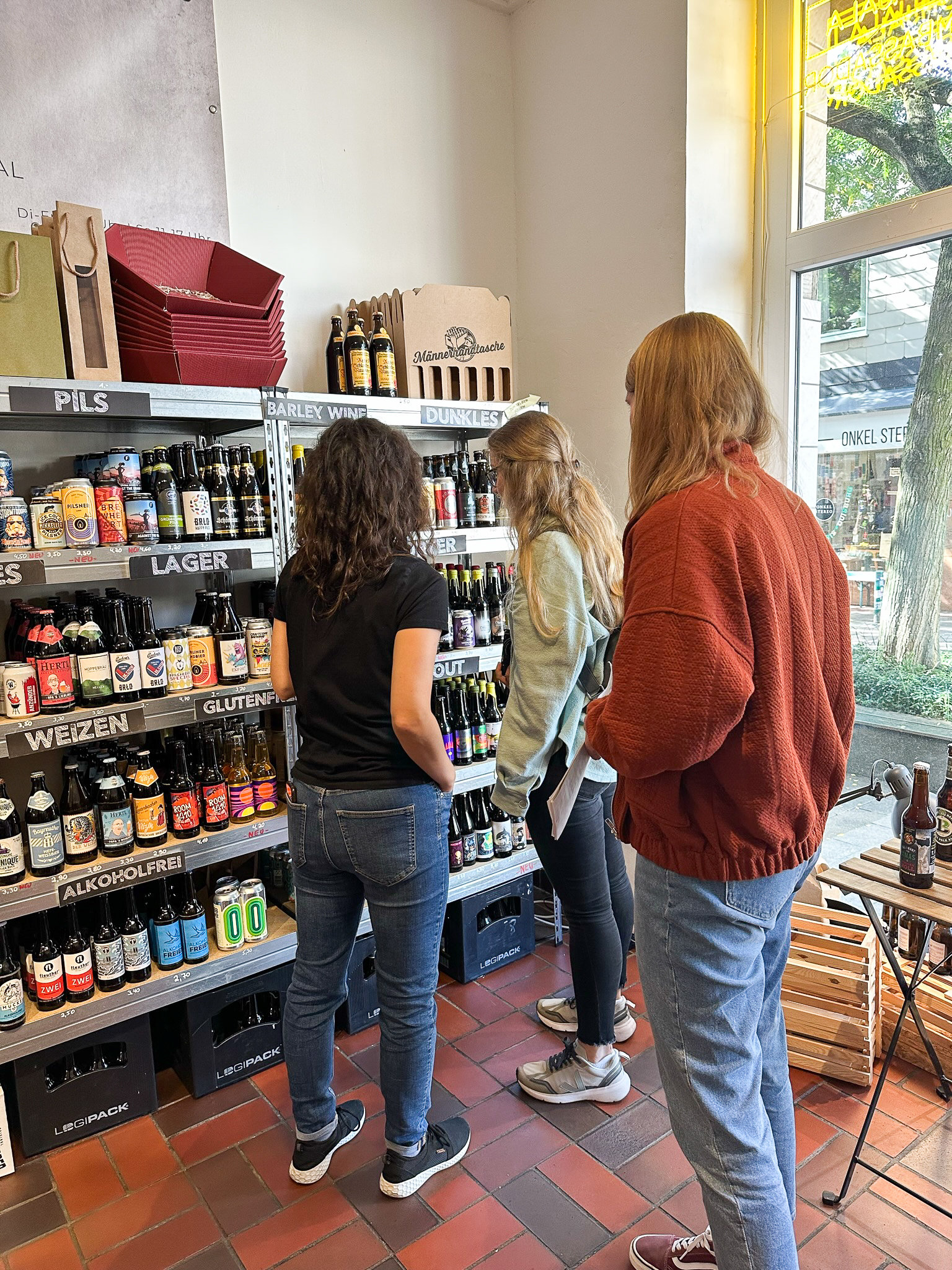 Das Foto zeigt die Bierbude im Dellviertel in Duisburg