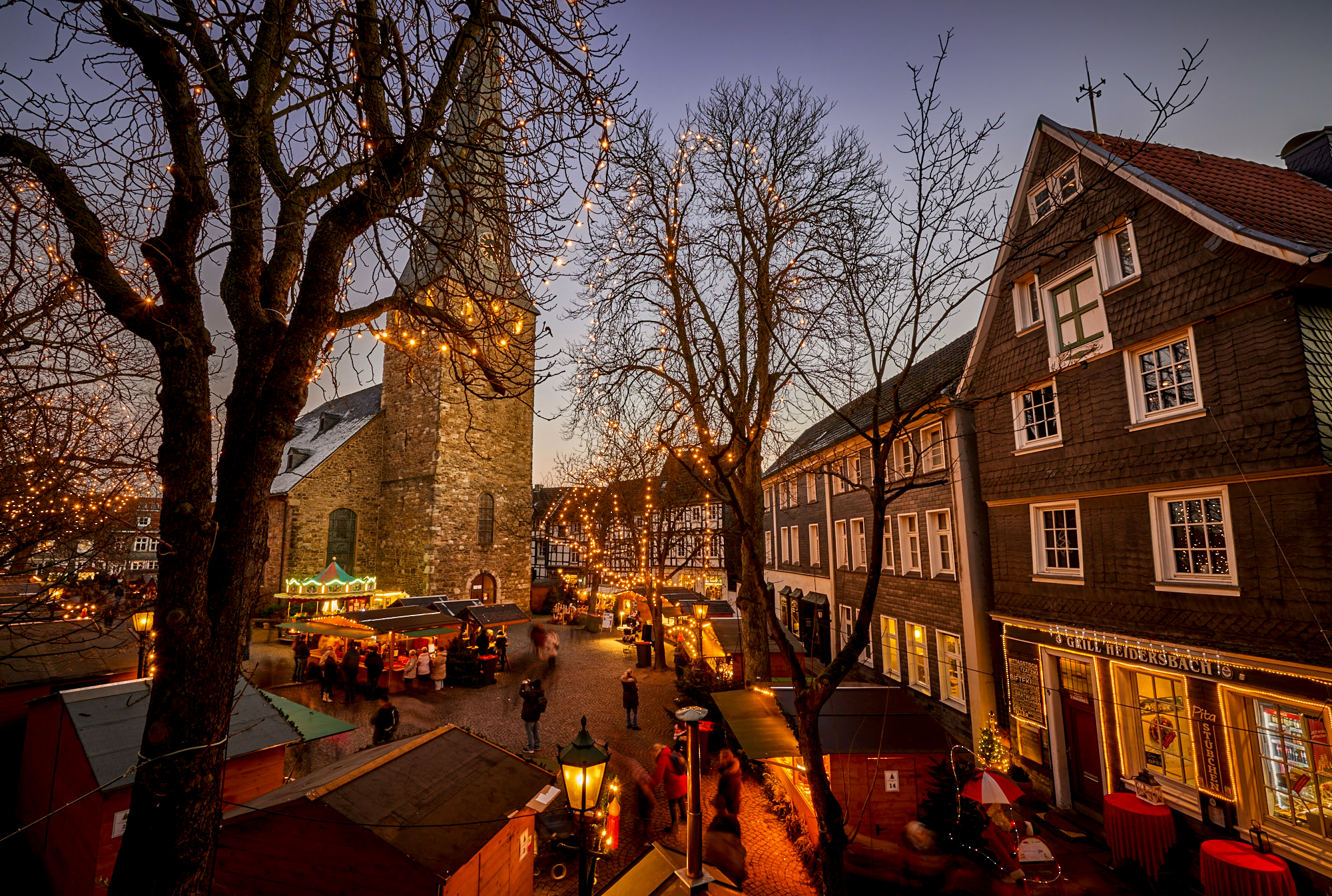 Das Foto zeigt den Weihnachtsmarkt in der Altstadt von Hattingen