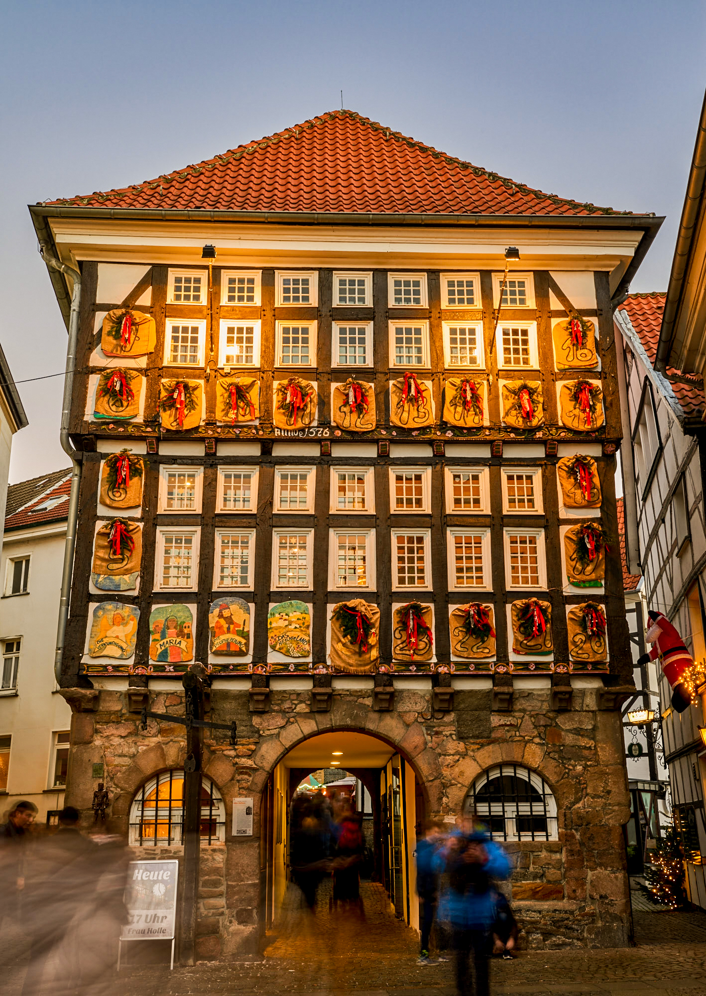 Das Foto zeigt den Weihnachtsmarkt in der Altstadt von Hattingen