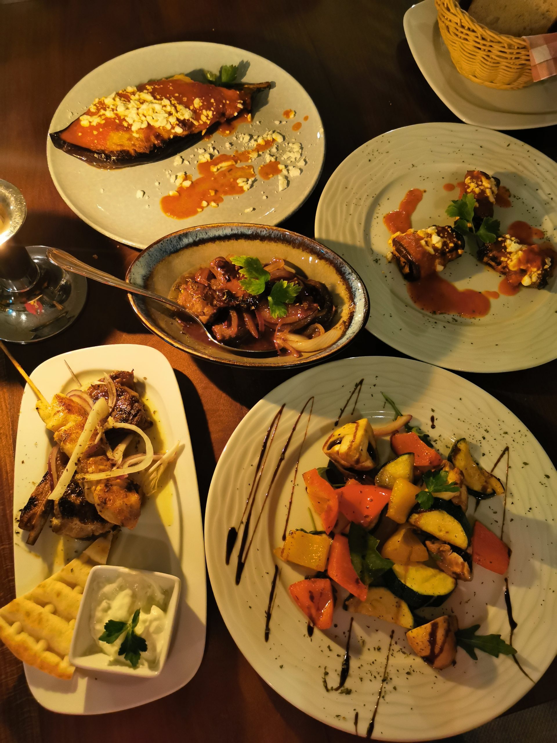 Das Foto zeigt Essen aus dem Pikilia in Bottrop.