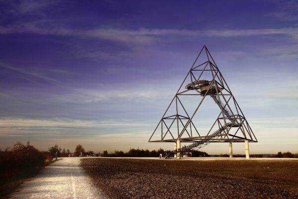 Das Foto zeigt den Tetraeder in Bottrop