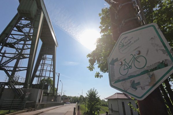 Das Foto zeigt den Dortmund-Ems-Kanal-Radweg