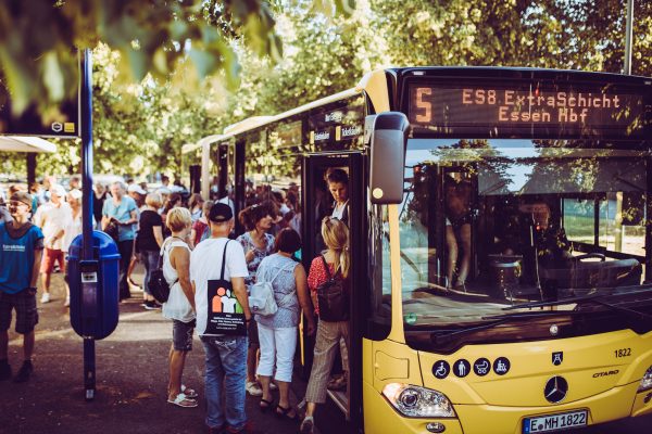 Das Foto zeigt einen ExtraSchicht Shuttle Bus