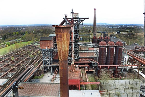 Das Bild zeigt das Gelände des Landschaftsparks Duisburg-Nord