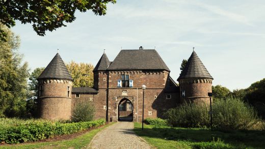 Das Bild zeigt die Burg Vondern in Oberhausen