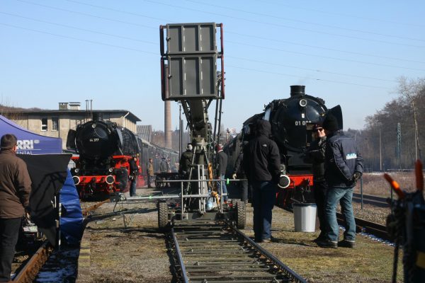 Das Bild zeigt ein Kamerateam im Eisenbahnmuseum Bochum