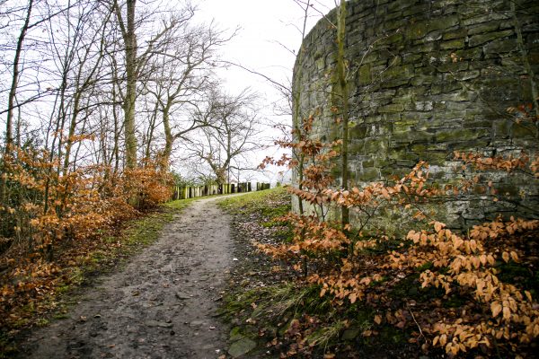 Das Bild zeigt den Weg zur Isenburg in Hattingen