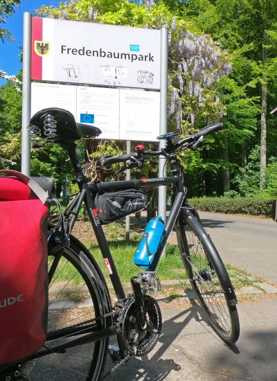 Das Foto zeigt eun Fahrrad im Fredenbaumpark in Dortmund