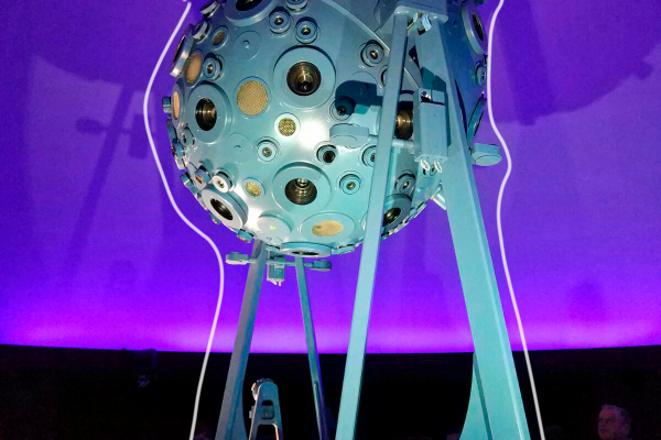 Das Bild zeigt das Planetarium Bochum