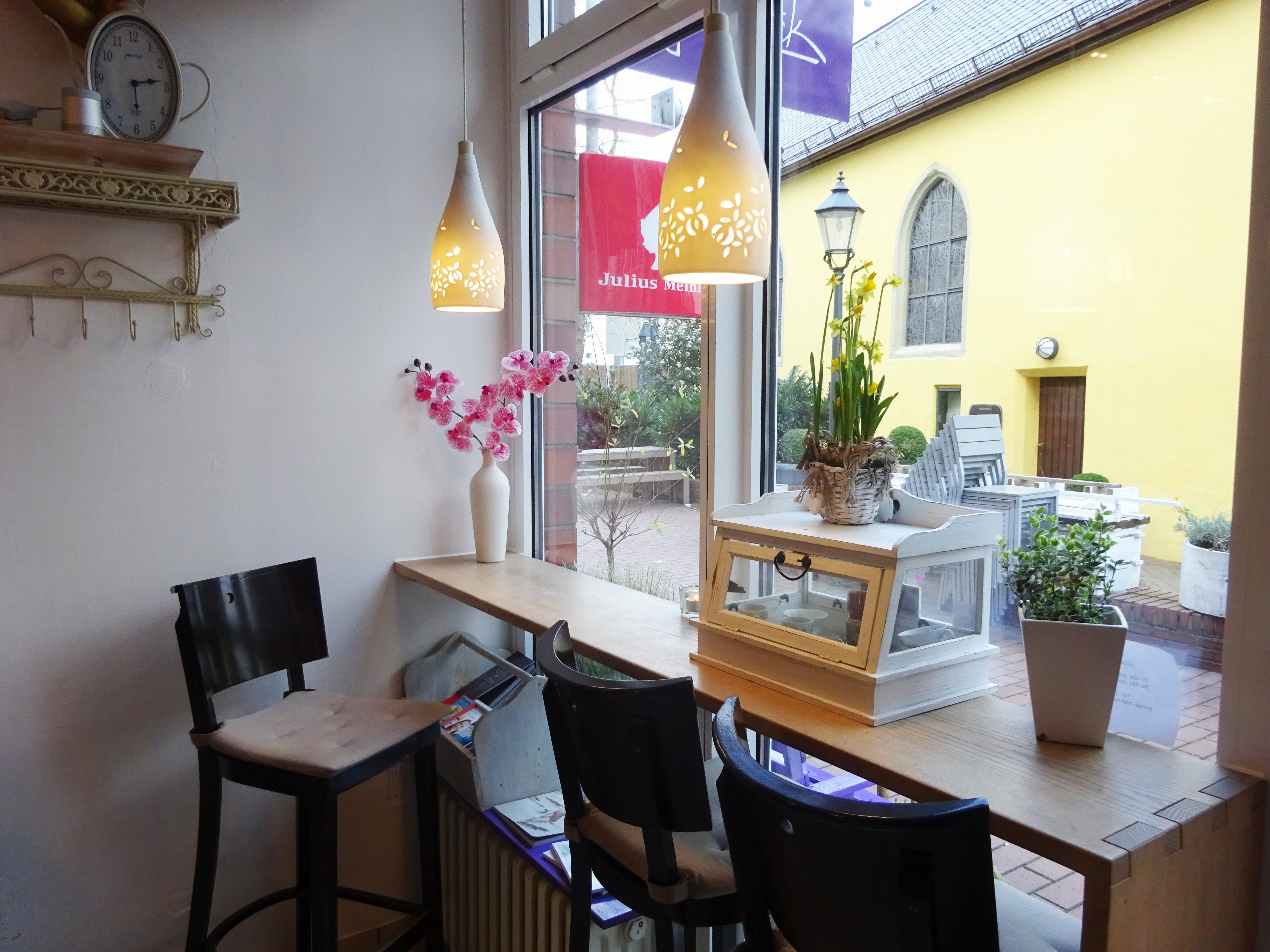 schoene stunden im szeneviertel ruettenscheid - cafe glanzstueck platz ...