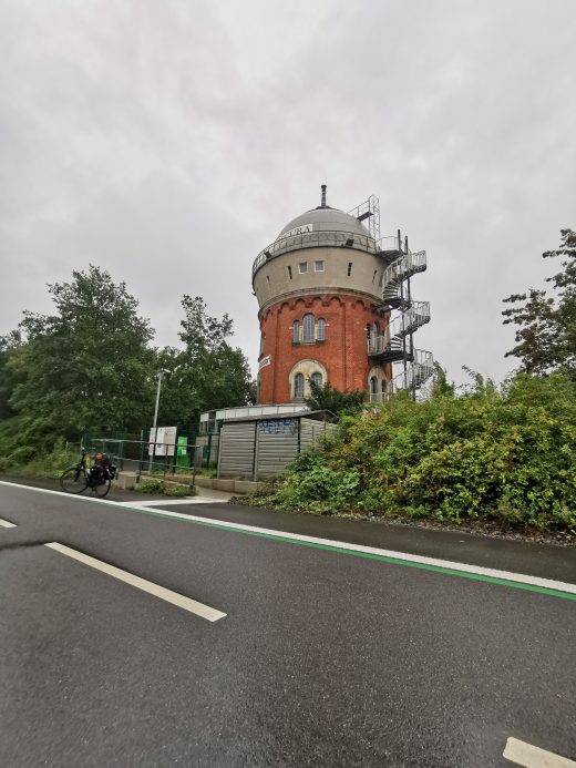 Das Foto zeigt den Radschnellweg Ruhr (RS 1) an der Camera Obscura in Mülheim an der Ruhr