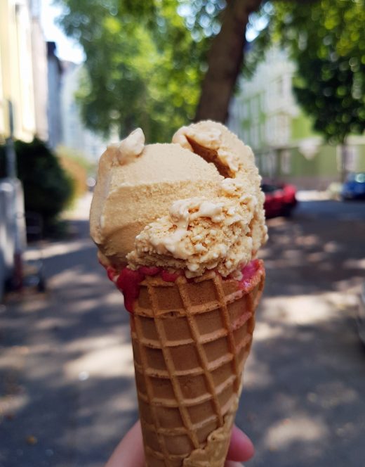 Das Foto zeigt Eis von Hitzefrei Eiskreationen im Kreuzviertel Dortmund