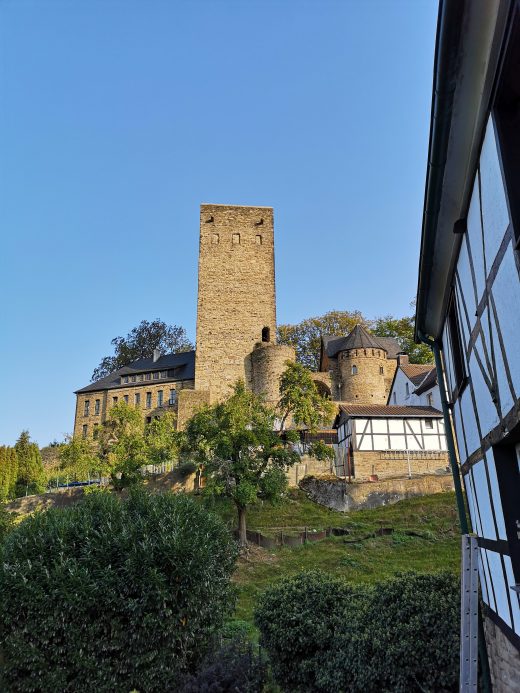 Das Foto zeigt die Burg Blankenstein in Hattingen