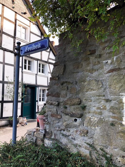 Das Foto zeigt die Straße Freiheit in Blankenstein in Hattingen