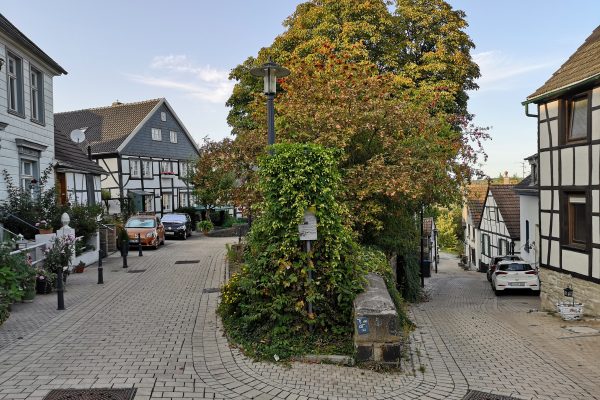 Das Foto zeigt Fachwerkhäuser in Blankenstein in Hattingen