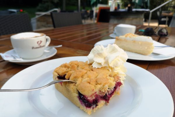 Das Foto zeigt Kuchen im Waldhaus Bochum