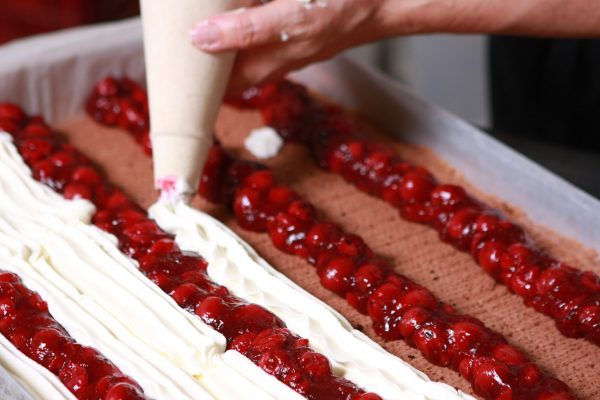 Das Foto zeigt eine Torte des Hof Hagedorn in Haltern am See