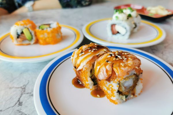 Das Foto zeigt Grilled Salmon Roll im Daikychi in Bottrop