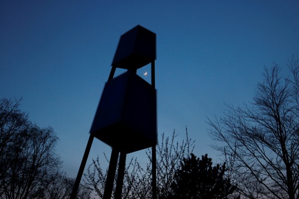 Das Foto zeigt die Halde Großes Holz in Bergkamen - einen von zahlreichen Fotospots im Ruhrgebiet bei Nacht